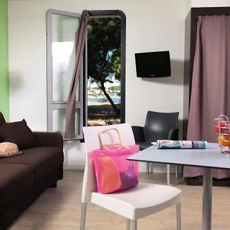 Szálloda Belambra Clubs Motte - Petite Camargue Presqu'ile Du Ponant 4*