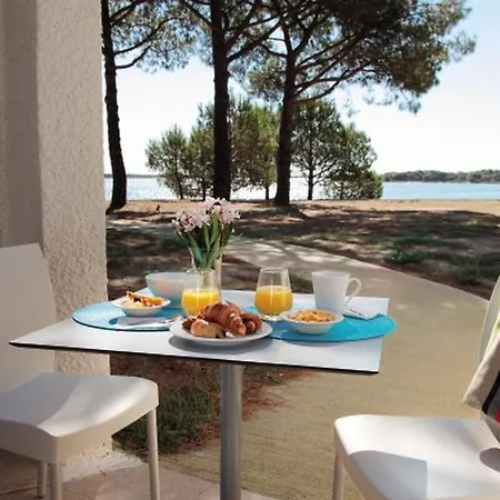 Hotel Belambra Clubs Motte - Petite Camargue Presqu'ile Du Ponant 4*