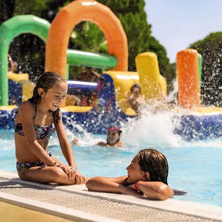 Belambra Clubs Motte - Petite Camargue Presqu'ile Du Ponant 4*