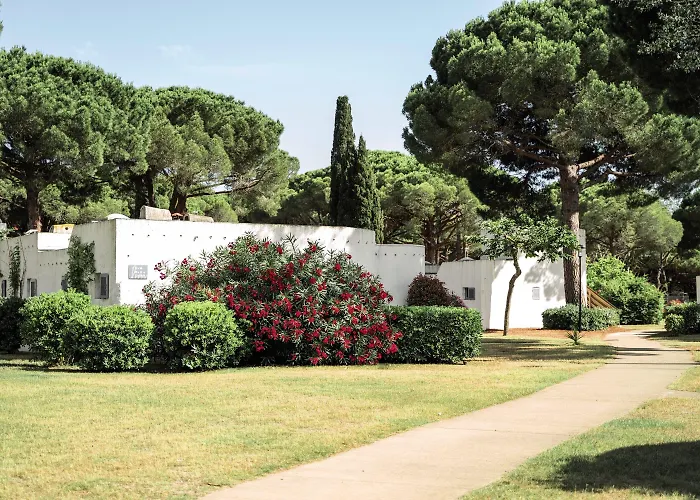Belambra Clubs Motte - Petite Camargue Presqu'ile Du Ponant Hotel 4*